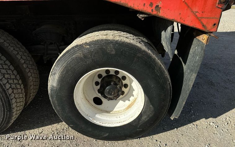 image for item MS9951 2001 Sterling LT7500 dump truck