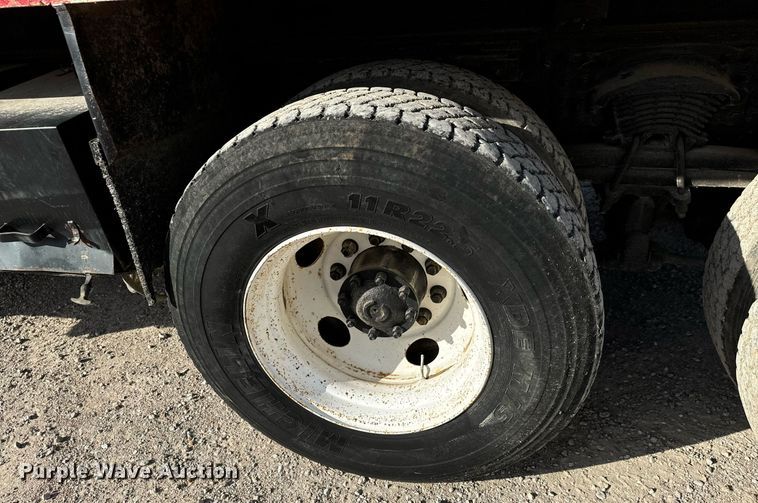 image for item MS9951 2001 Sterling LT7500 dump truck