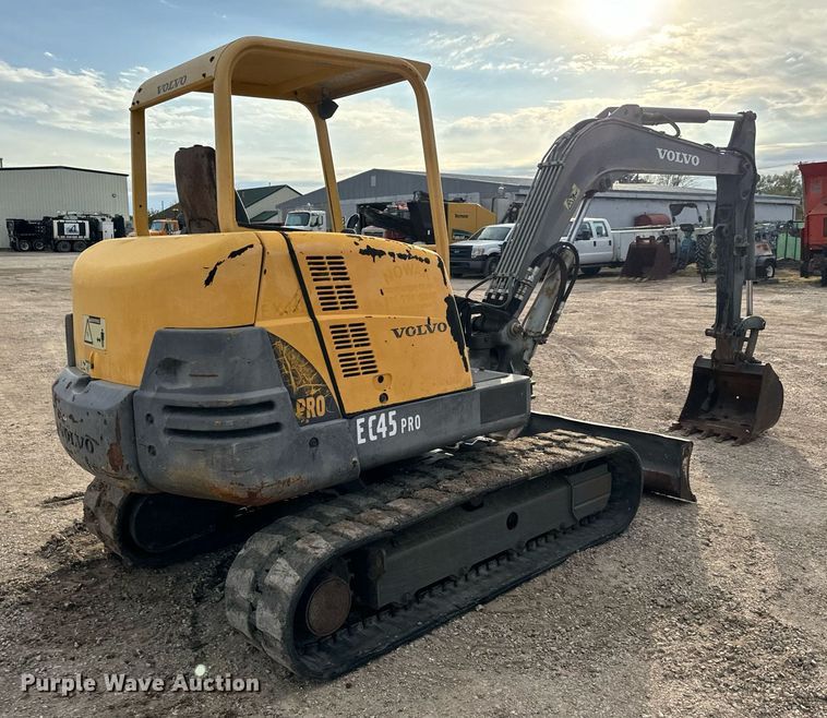 image for item MS9954 2006 Volvo 284 EC45 Pro mini excavator
