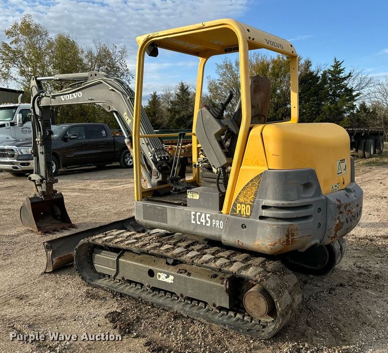 image for item MS9954 2006 Volvo 284 EC45 Pro mini excavator