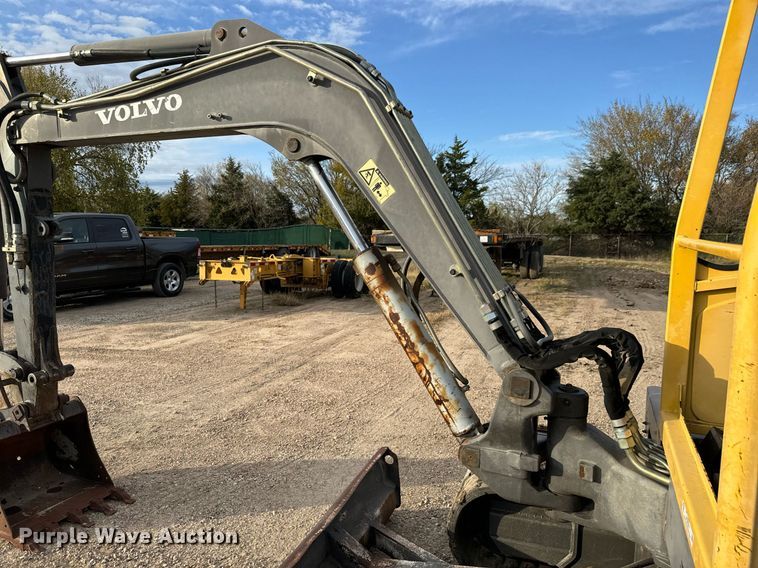 image for item MS9954 2006 Volvo 284 EC45 Pro mini excavator