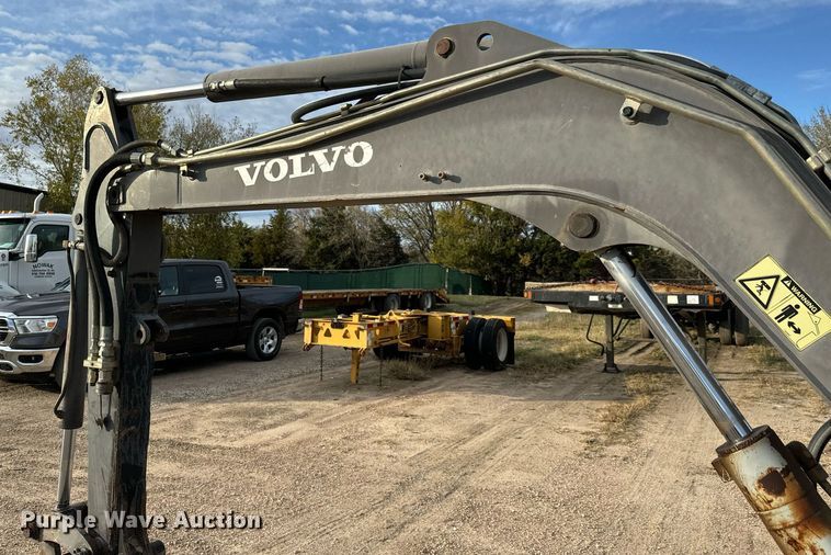 image for item MS9954 2006 Volvo 284 EC45 Pro mini excavator