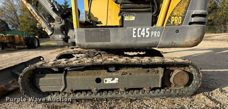 image for item MS9954 2006 Volvo 284 EC45 Pro mini excavator