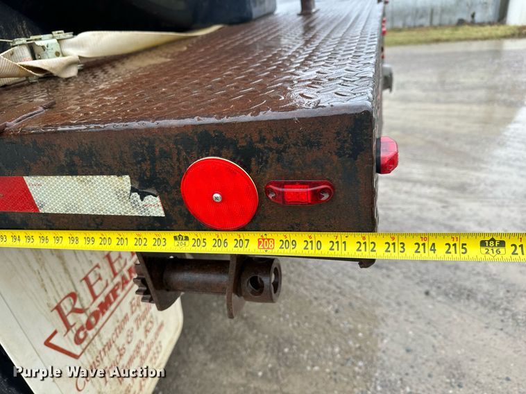 image for item MS9957 1998 International  2574 tank truck