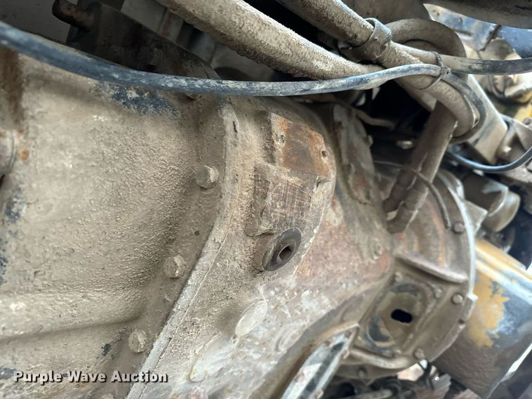 image for item MS9957 1998 International  2574 tank truck