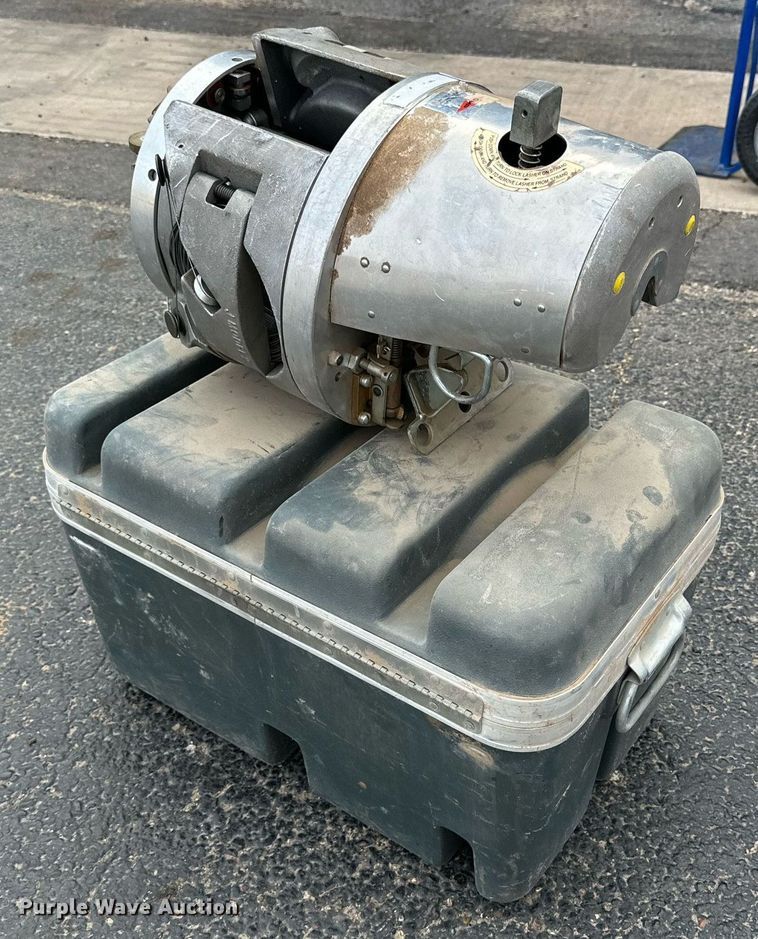 image for item NQ9059 GMP J cable lasher