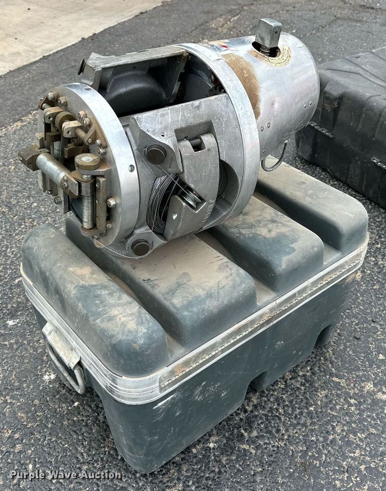 image for item NQ9059 GMP J cable lasher