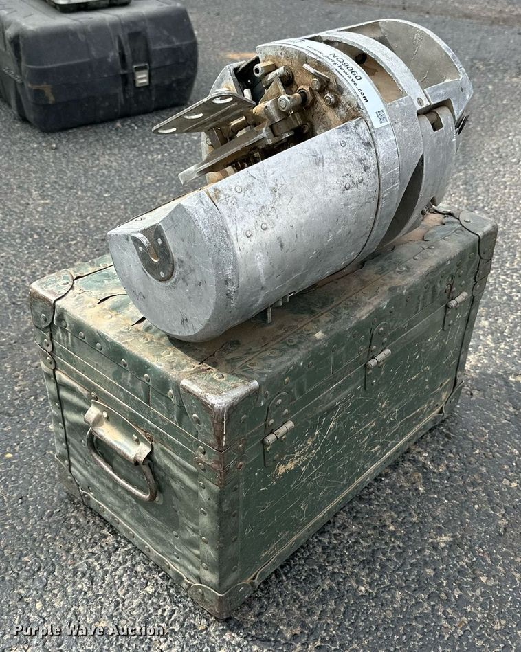 image for item NQ9060 Cable lasher