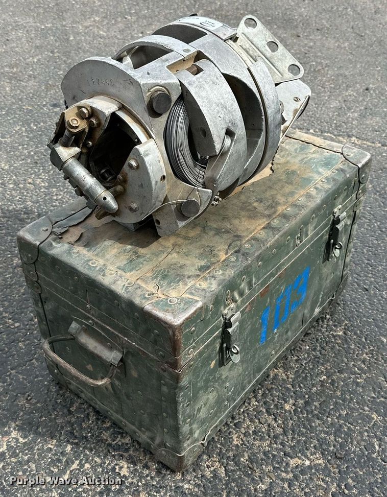 image for item NQ9060 Cable lasher