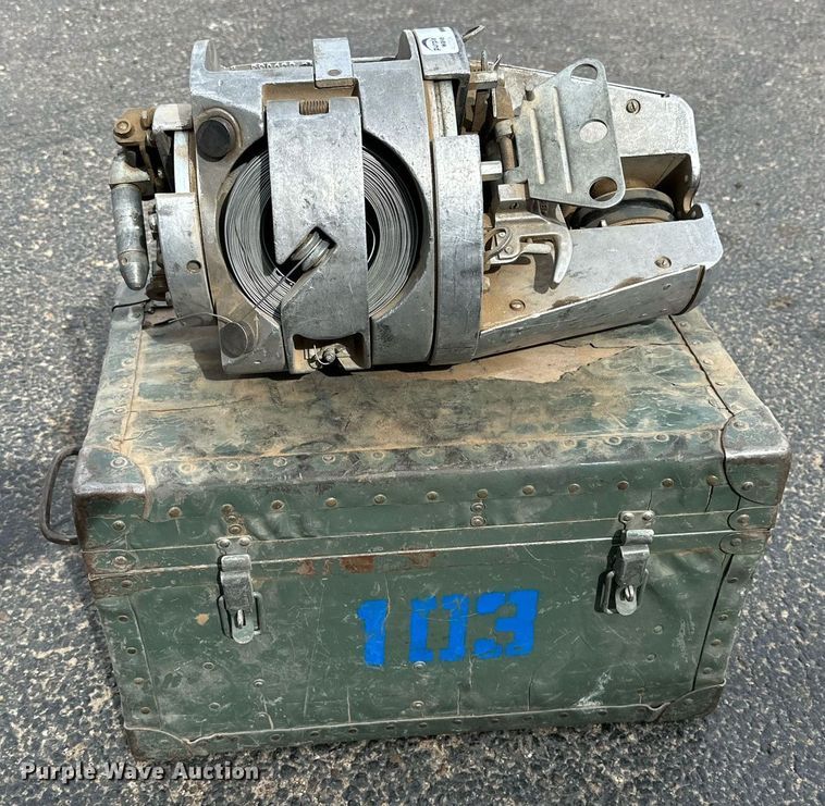 image for item NQ9060 Cable lasher