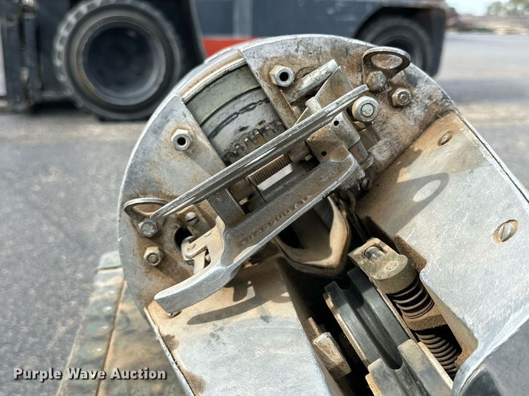 image for item NQ9060 Cable lasher