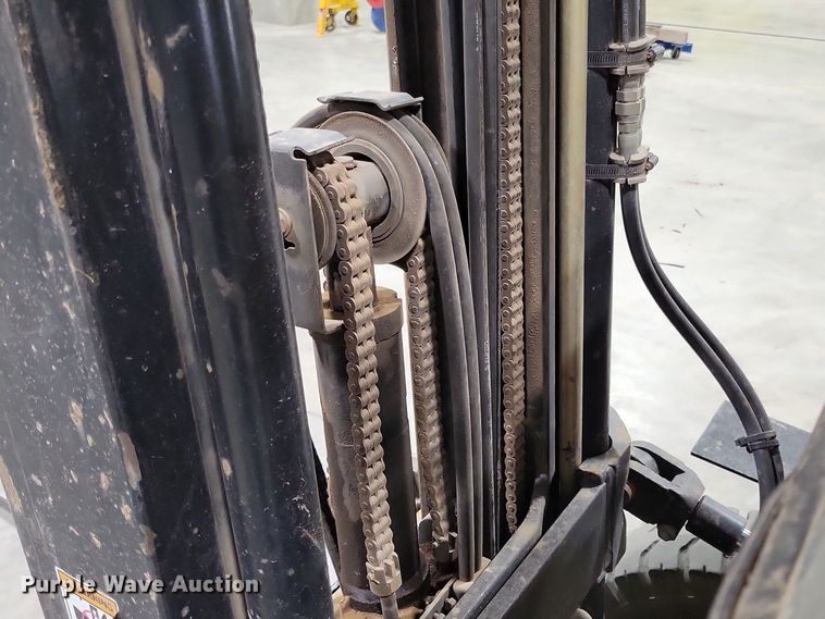 image for item OH9338 Yale GLP050TGNUAE084 forklift