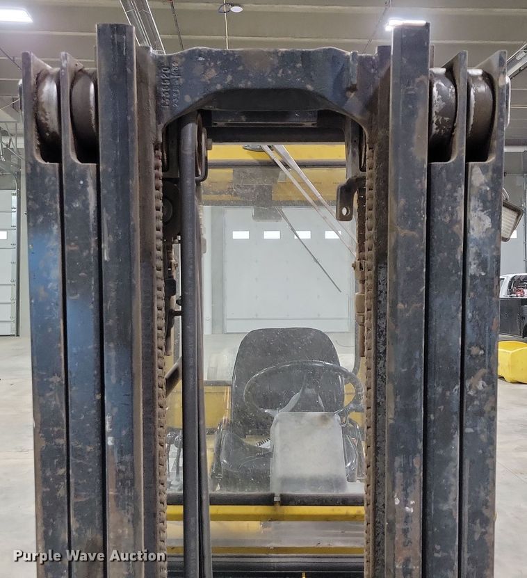 image for item OH9338 Yale GLP050TGNUAE084 forklift