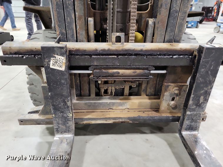 image for item OH9338 Yale GLP050TGNUAE084 forklift