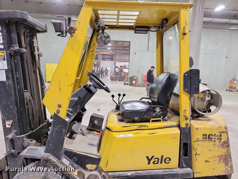 image for item OH9338 Yale GLP050TGNUAE084 forklift