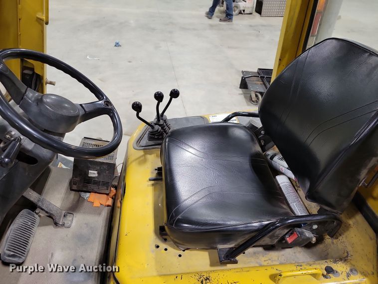 image for item OH9338 Yale GLP050TGNUAE084 forklift