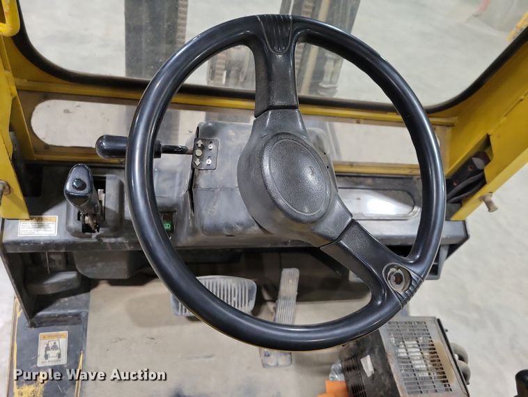 image for item OH9338 Yale GLP050TGNUAE084 forklift