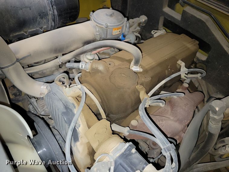 image for item OH9338 Yale GLP050TGNUAE084 forklift