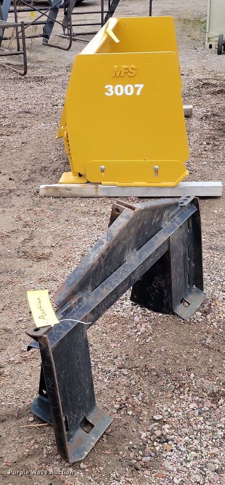 image for item OH9340 2023 MFS 3007 skid steer snow pusher