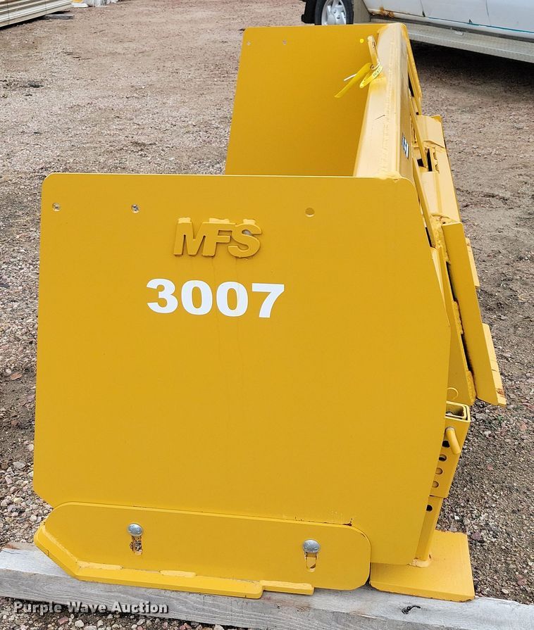 image for item OH9340 2023 MFS 3007 skid steer snow pusher
