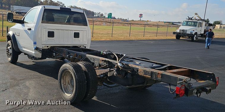 image for item OJ9027 2016 Dodge Ram 5500 truck cab and chassis