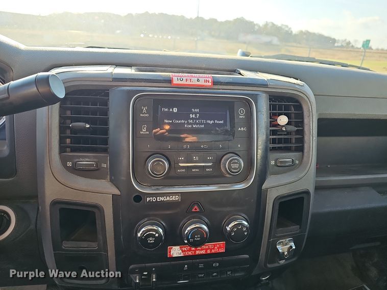 image for item OJ9027 2016 Dodge Ram 5500 truck cab and chassis