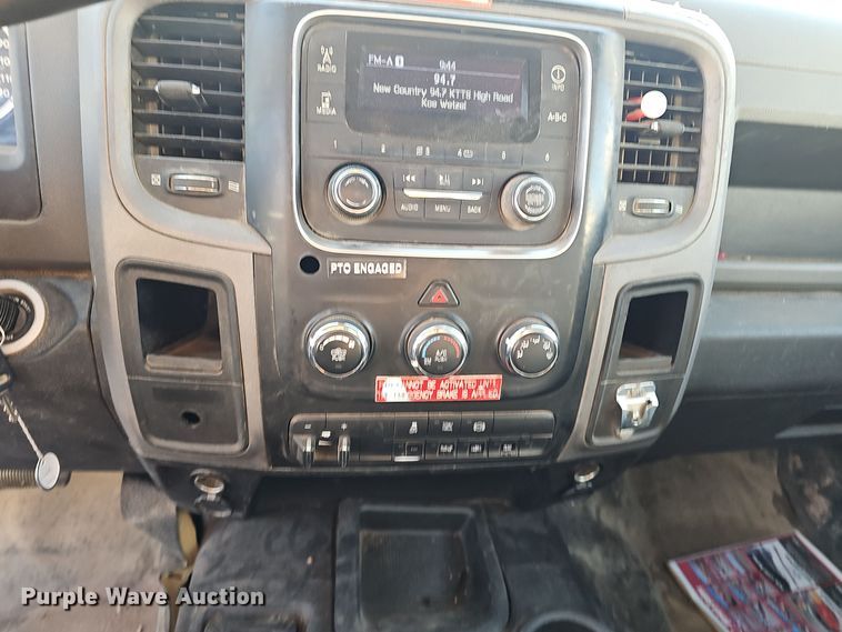 image for item OJ9027 2016 Dodge Ram 5500 truck cab and chassis