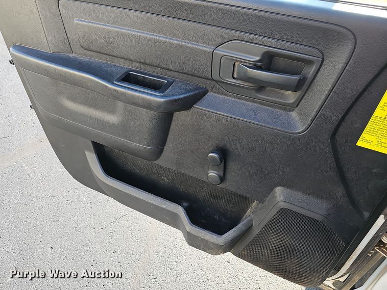 image for item OJ9027 2016 Dodge Ram 5500 truck cab and chassis