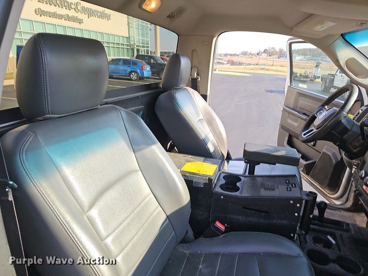 image for item OJ9027 2016 Dodge Ram 5500 truck cab and chassis