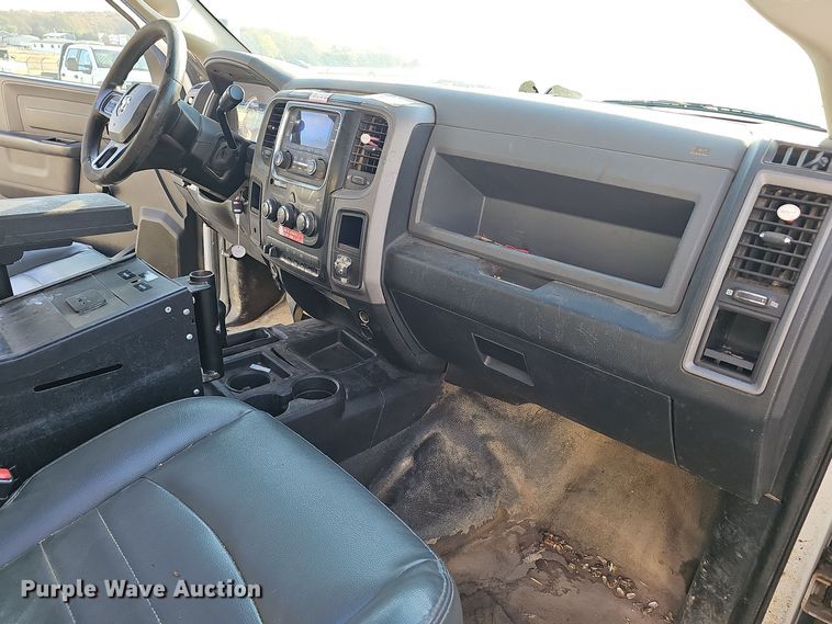 image for item OJ9027 2016 Dodge Ram 5500 truck cab and chassis