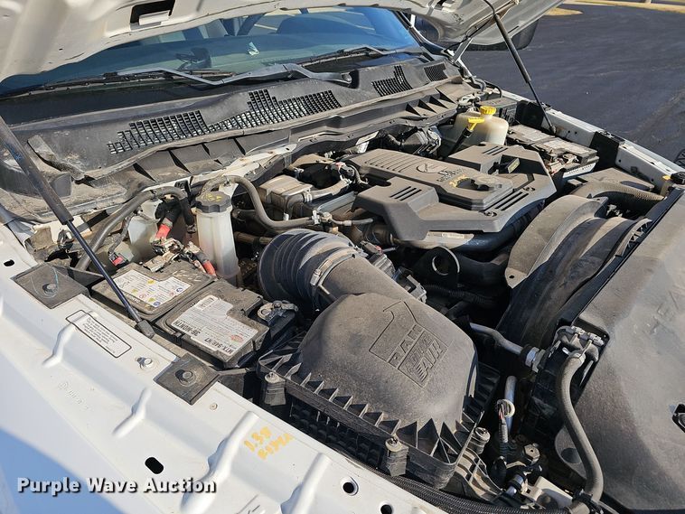 image for item OJ9027 2016 Dodge Ram 5500 truck cab and chassis