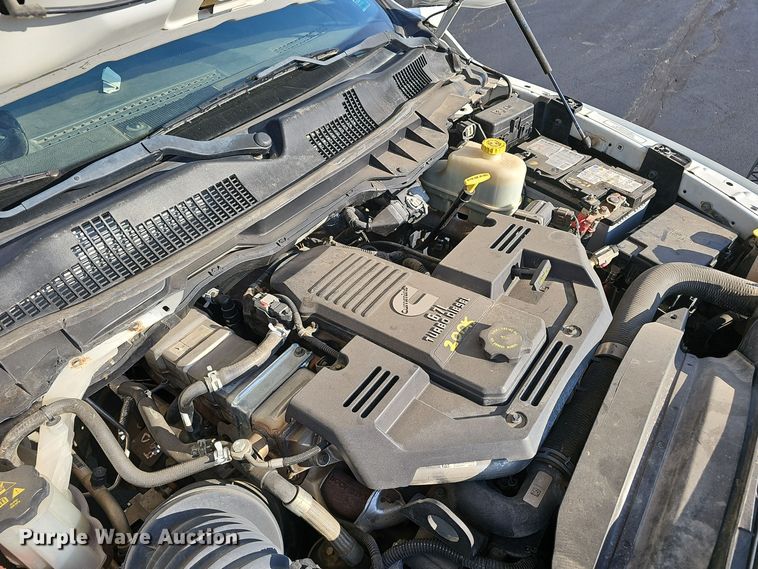 image for item OJ9027 2016 Dodge Ram 5500 truck cab and chassis