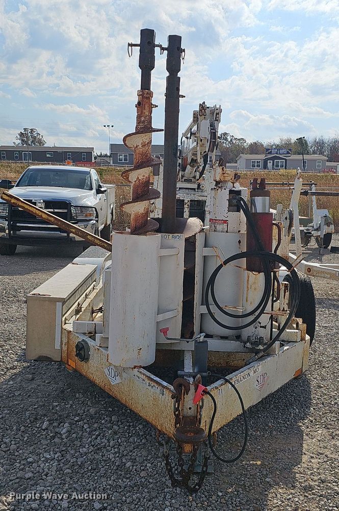 image for item OJ9032 2004 S.D.P. Manufacturing  mini digger derrick 