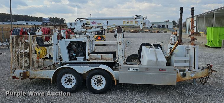 image for item OJ9032 2004 S.D.P. Manufacturing  mini digger derrick 