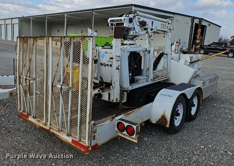 image for item OJ9032 2004 S.D.P. Manufacturing  mini digger derrick 