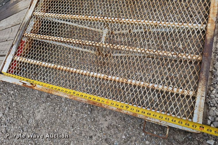 image for item OJ9032 2004 S.D.P. Manufacturing  mini digger derrick 