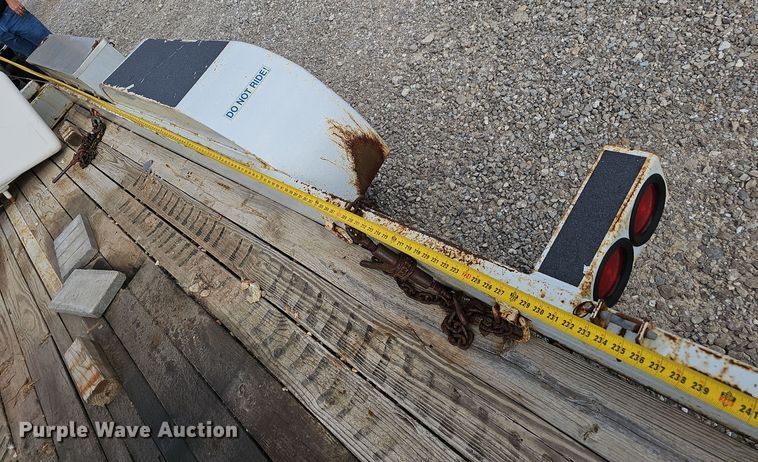 image for item OJ9032 2004 S.D.P. Manufacturing  mini digger derrick 