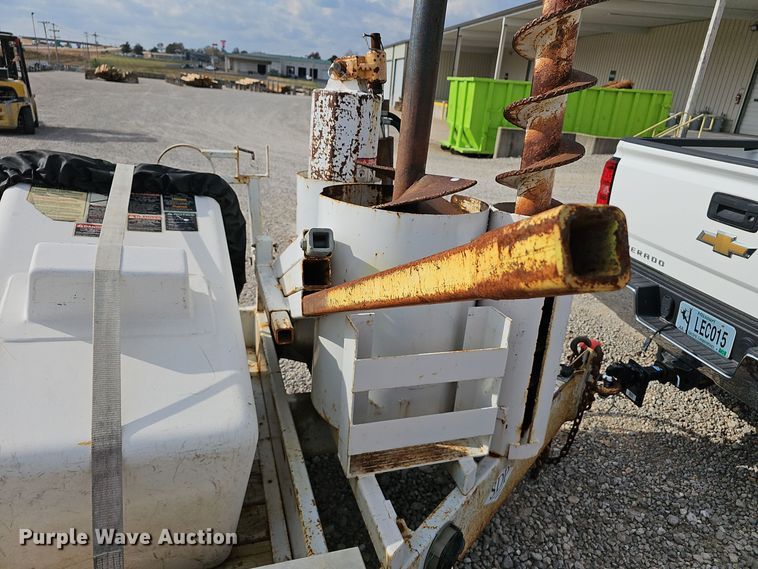 image for item OJ9032 2004 S.D.P. Manufacturing  mini digger derrick 