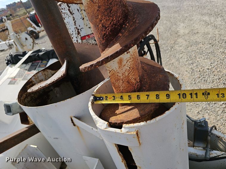 image for item OJ9032 2004 S.D.P. Manufacturing  mini digger derrick 