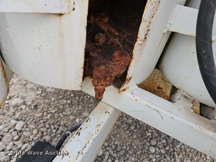 image for item OJ9032 2004 S.D.P. Manufacturing  mini digger derrick 