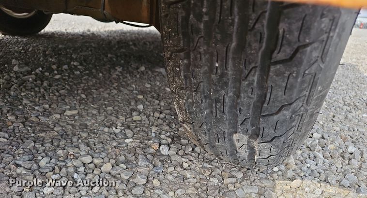 image for item OJ9032 2004 S.D.P. Manufacturing  mini digger derrick 