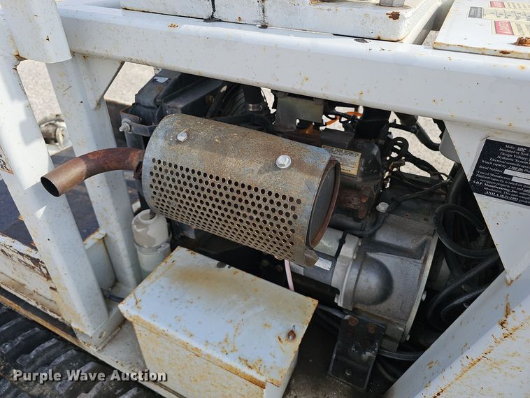 image for item OJ9032 2004 S.D.P. Manufacturing  mini digger derrick 