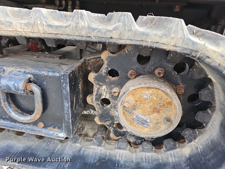 image for item OJ9032 2004 S.D.P. Manufacturing  mini digger derrick 