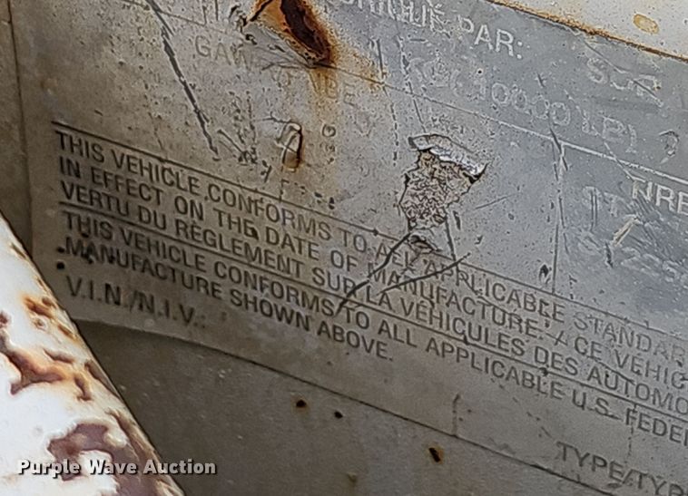 image for item OJ9032 2004 S.D.P. Manufacturing  mini digger derrick 