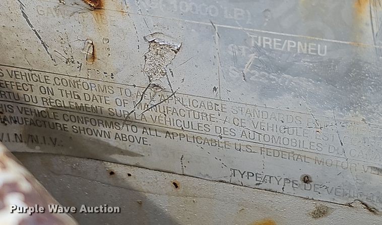 image for item OJ9032 2004 S.D.P. Manufacturing  mini digger derrick 