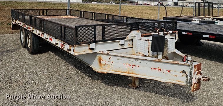 image for item OJ9041 1998 Bales Fabrication equipment trailer