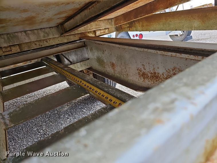 image for item OJ9041 1998 Bales Fabrication equipment trailer