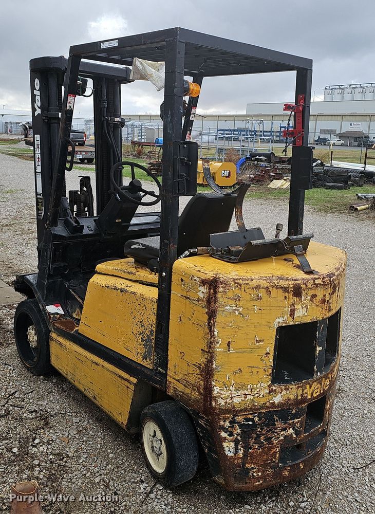 image for item OJ9054 Yale GLC060TGNUAE084 forklift