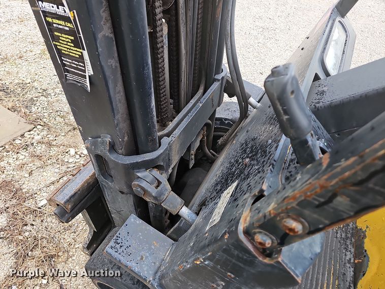 image for item OJ9054 Yale GLC060TGNUAE084 forklift