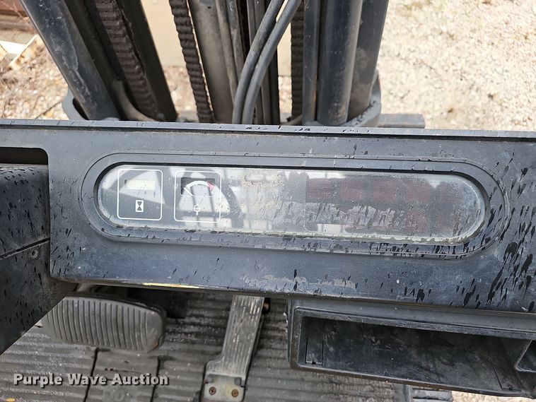 image for item OJ9054 Yale GLC060TGNUAE084 forklift